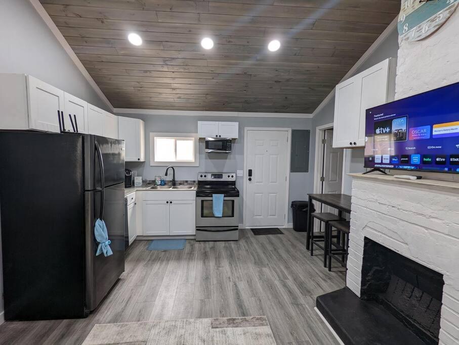 Summerlee Suite - Beautiful Remodeled Farmhouse Oak Hill Exterior foto
