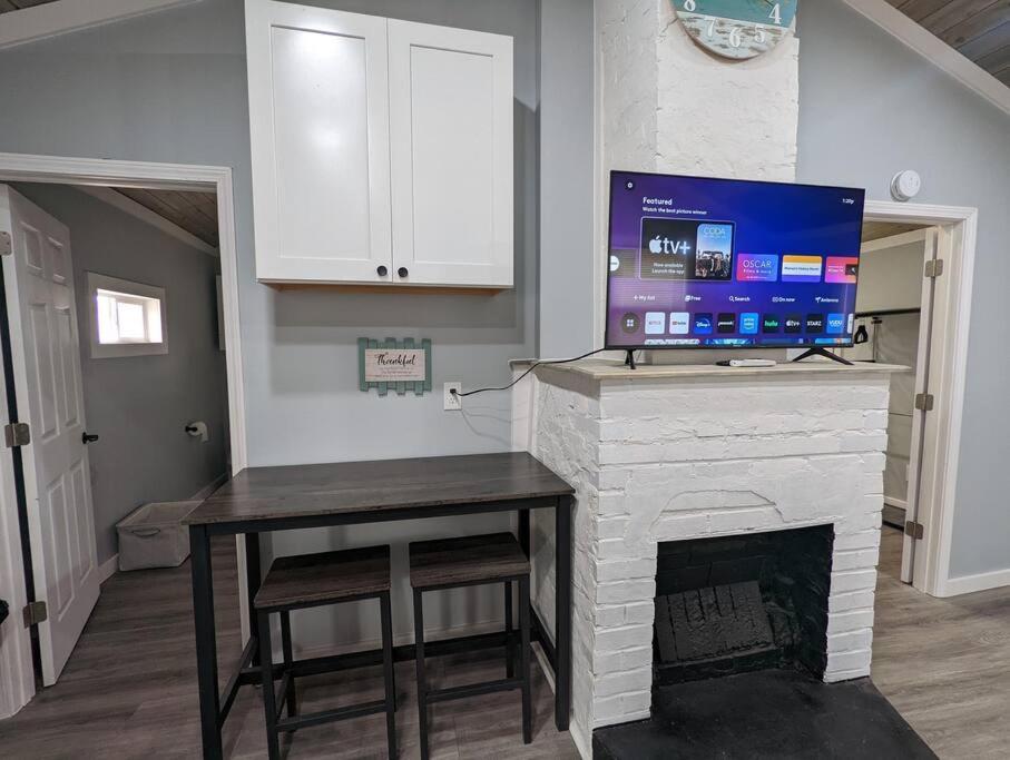 Summerlee Suite - Beautiful Remodeled Farmhouse Oak Hill Exterior foto